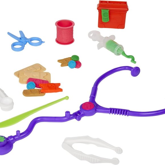 Play-Doh Care 'n Carry Vet Playset for Kids 3 Years and Up with Toy Dog, Storage - Picture 8 of 10